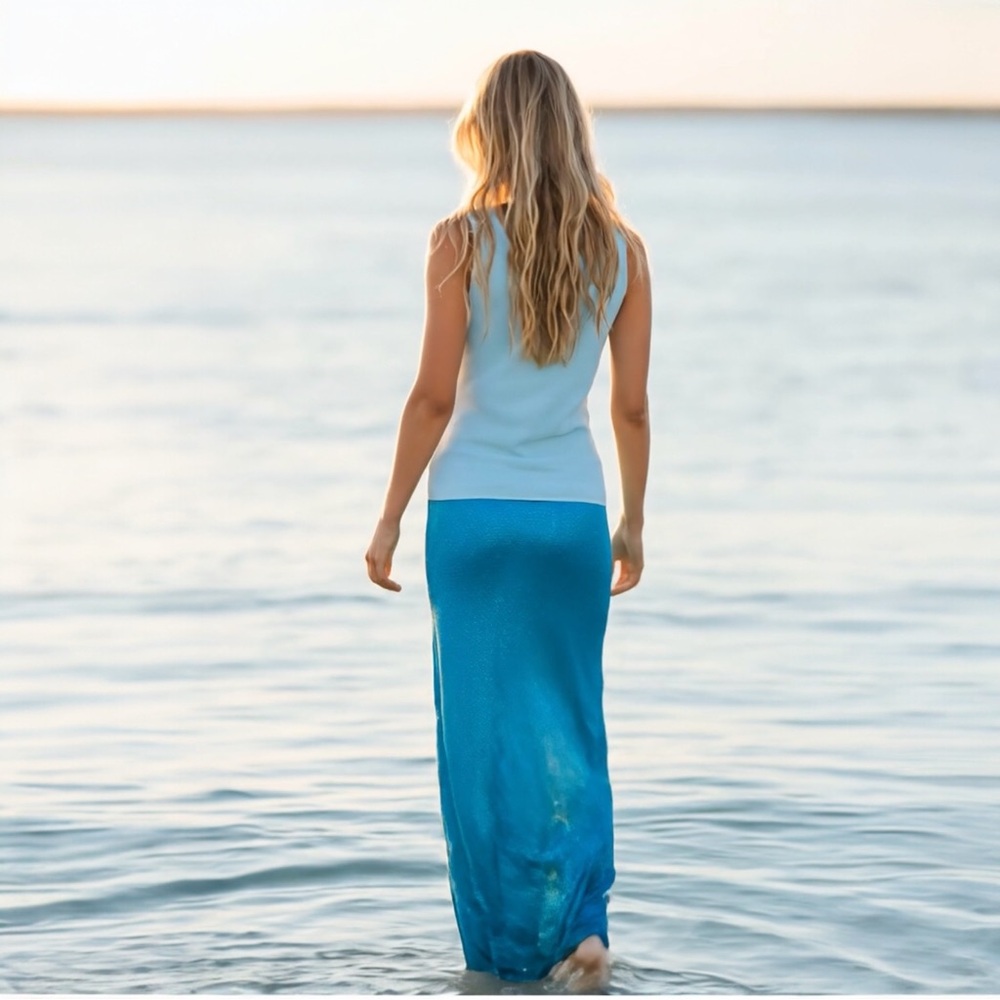 Light blue sleeveless knit top with aqua blue and clear crystals - Picture 4 of 15